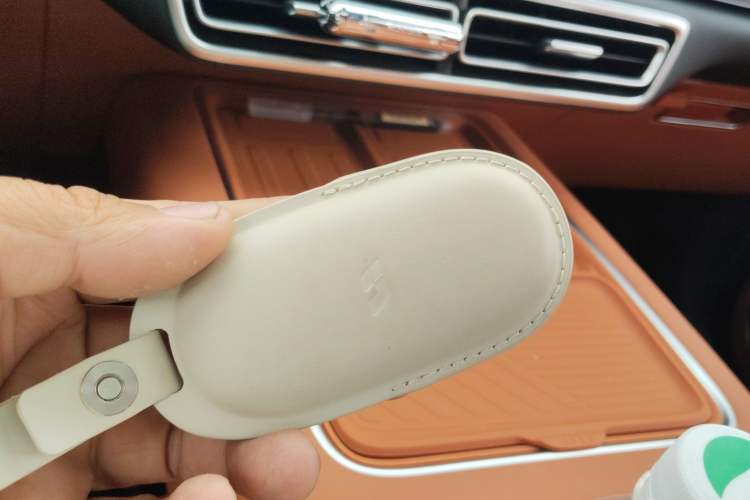 Used Li Auto L8 2025 Pro Smart Refresh Edition Vehicle Key