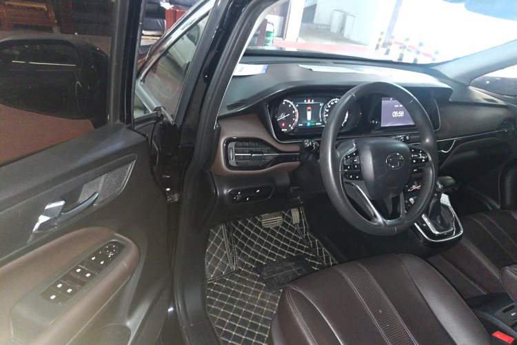 Used GAC Trumpchi M6 2019 270T Automatic Luxury Edition (7-seater) China V Standard