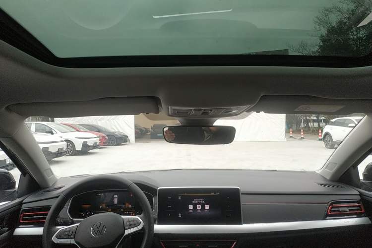 Used Volkswagen Lavida 2023 300TSI DSG Starry Full-Comfort Edition
