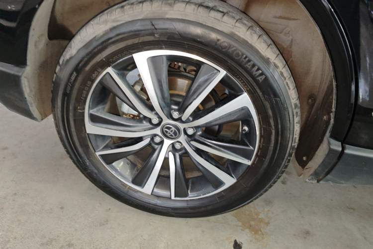 Used Toyota Harrier 2022 Dual-Engine 2.5L CVT Two-Wheel Drive Luxury Edition