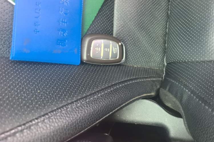 Used Hyundai ix35 2013 2.0L Automatic Two-Wheel Drive Smart GLS China IV Standard
