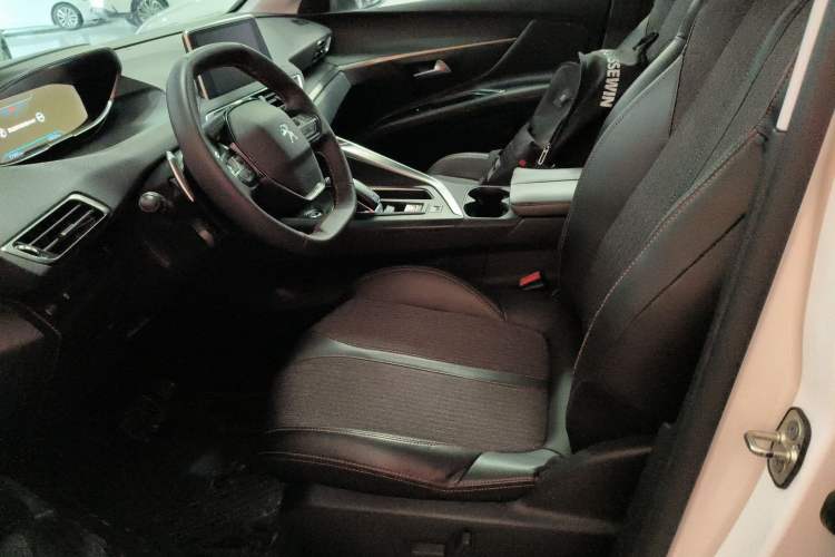 Used Peugeot 5008 2017 350THP 5-Seat Elite Edition
