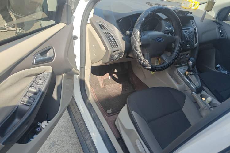 Used Ford Focus 2012 Sedan 1.6L Automatic Comfort Model