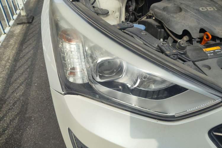 Used Hyundai Santa Fe 2013 2.4L Automatic Two-Wheel Drive Smart Version
