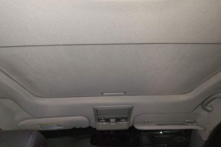 Used Chevrolet Captiva 2011 2.4 AT 7-Seater Luxury Edition