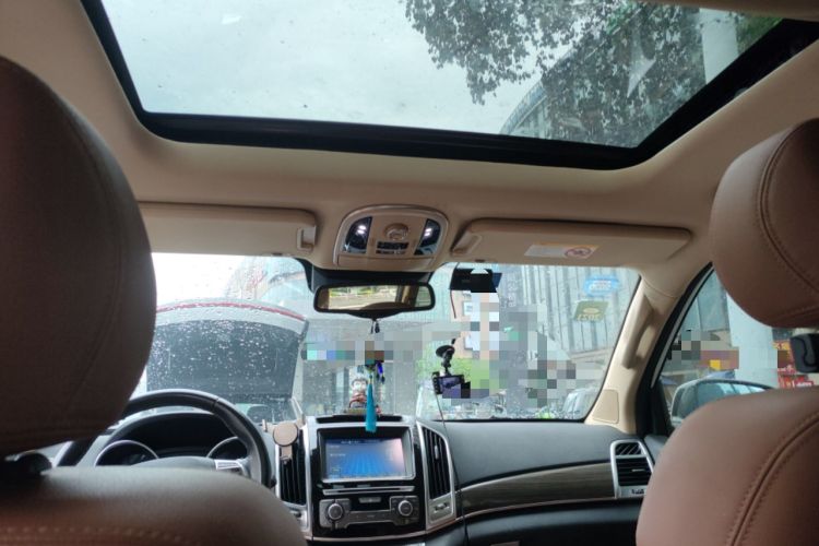 Used Haval H9 2015 2.0T Four-Wheel Drive Luxury 7-Seater Headliner