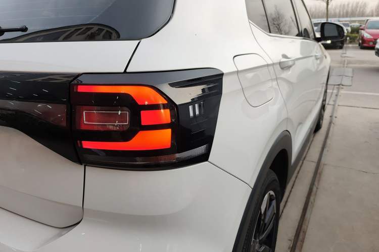 Used Volkswagen Tacqua 2020 1.5L Automatic Yue