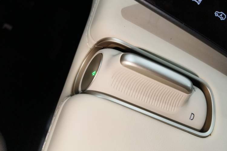 Used Nio EC6 2024 75 kWh
