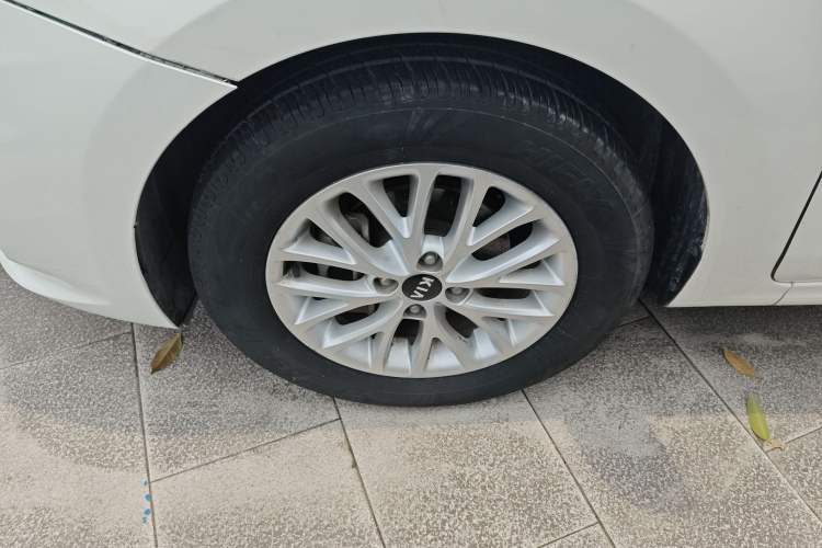 Used Kia K2 2017 Sedan 1.4L Automatic Transmission 15th Anniversary Special Edition GLS