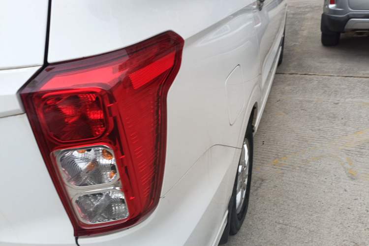 Used Wuling Hongguang 2018 1.5L S Standard Version L2B
