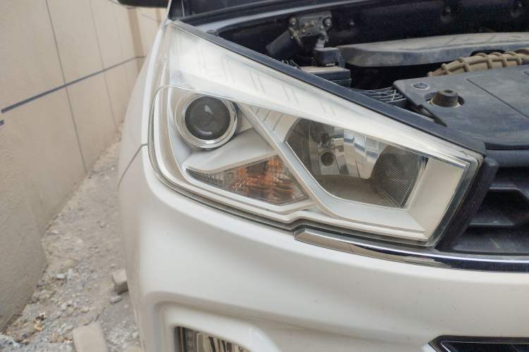 Used Wuling Hongguang S3 2018 1.5T Manual Luxury Model China V Standard
