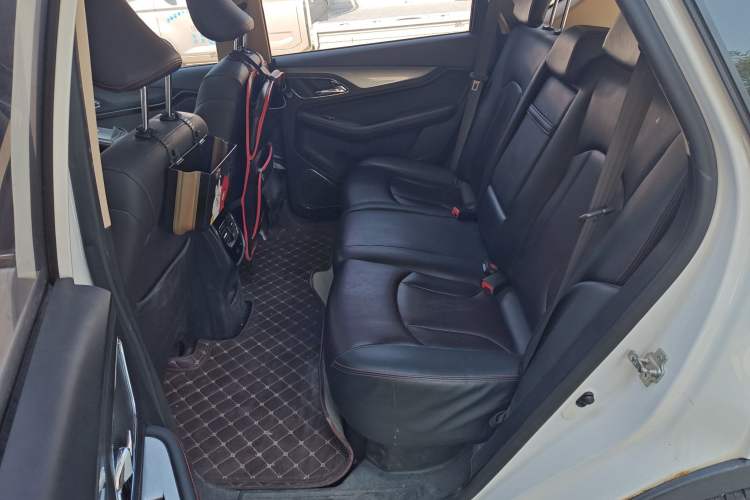 Used Baojun 560 2016 1.8L Manual Luxury Edition Left Rear Seat