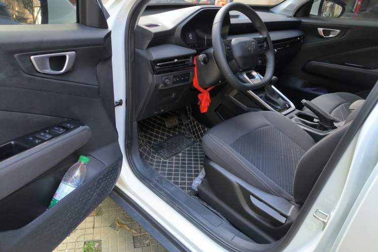 Used Wuling Alvez 2023 1.5L CVT Comfort Edition
