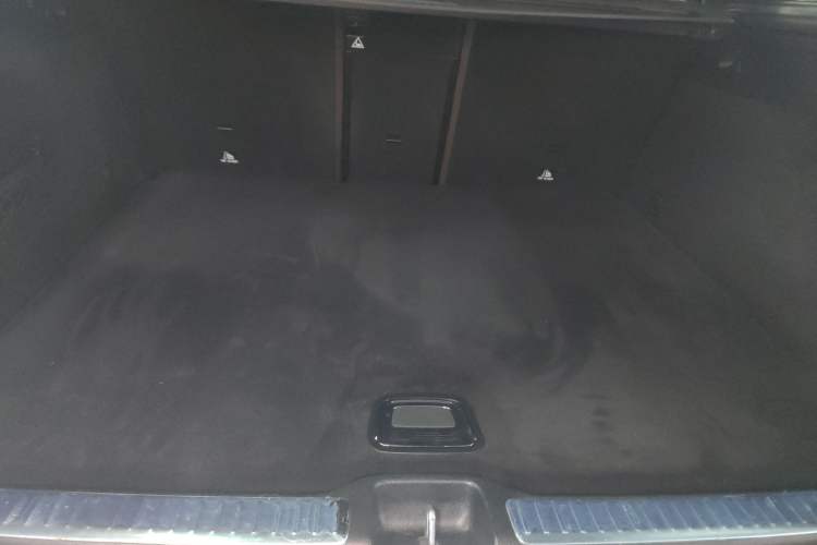 Used Mercedes-Benz GLC 2018 GLC 260 4MATIC Luxury Model
