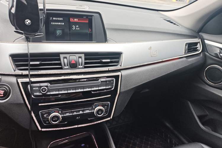 Used BMW X1 2019 sDrive20Li Leading Model
