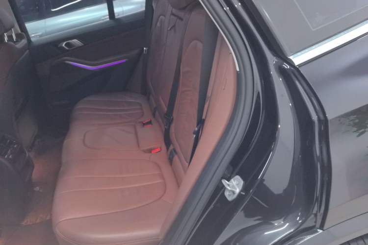 Used BMW X5 2021 xDrive40i M Sport Package
