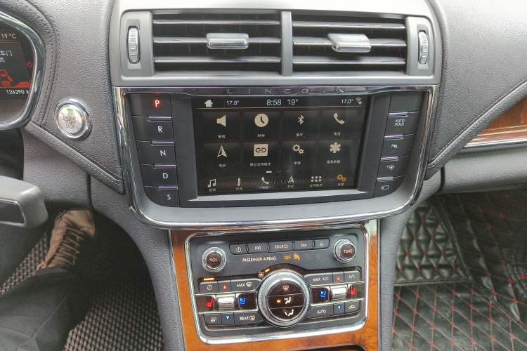 Used Lincoln Continental 2017 3.0T Four-Wheel Drive Prestige Edition
