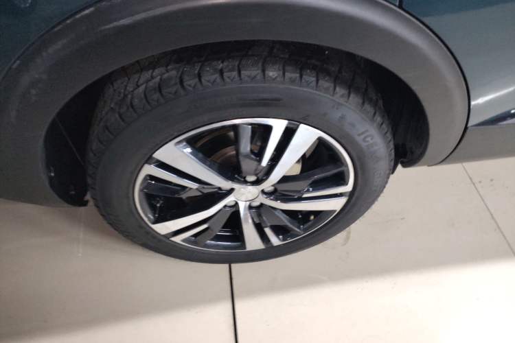 Used Peugeot 5008 2017 380THP 7-Seater Elite Edition Right Rear Wheel Hub