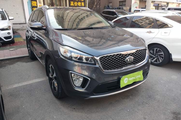 Used Kia Sorento 2015 Sorento L 2.4L Gasoline 4WD Elite Edition 5 Seats China V Emission Standard Front Right 45 Deg