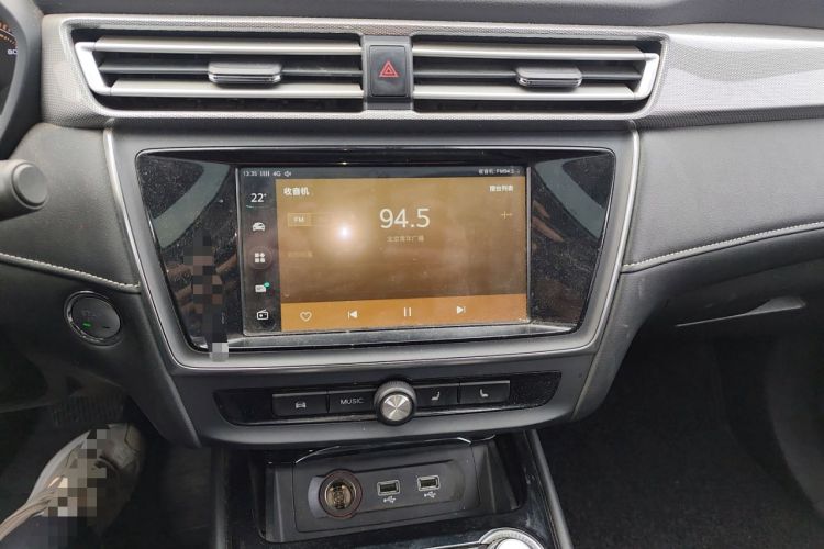 Used Roewe Ei5 2018 Internet Flagship Edition Audio And AC Panel