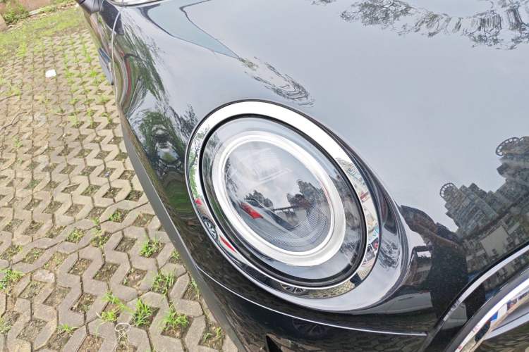 Used MINI 2023 Updated 1.5T COOPER Artist Five-Door Edition Right Front Headlight