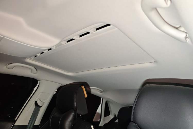 Used Volkswagen Polo 2018 1.5L Automatic Enjoyment Model Headliner