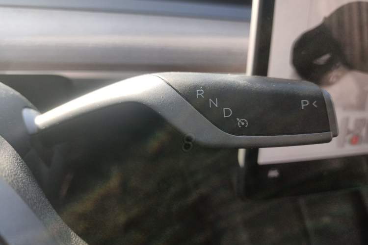 Used Tesla Model Y 2022 Rear-Wheel-Drive Version