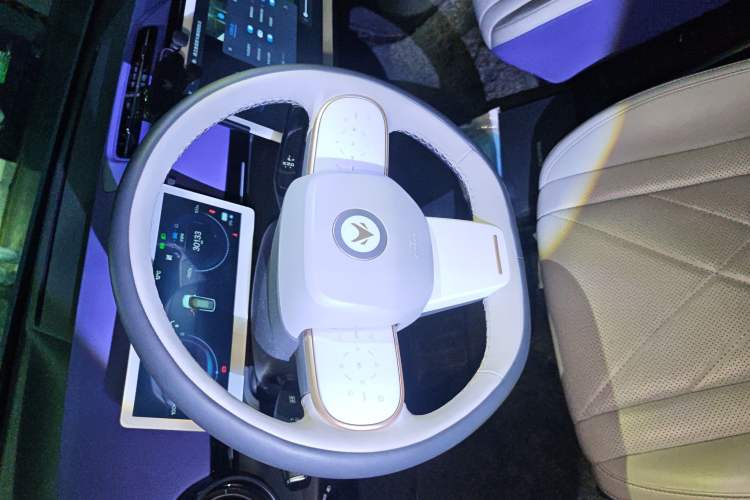 Used ARCFOX Kaola 2023 Parent-Child Edition Pro Steering Wheel