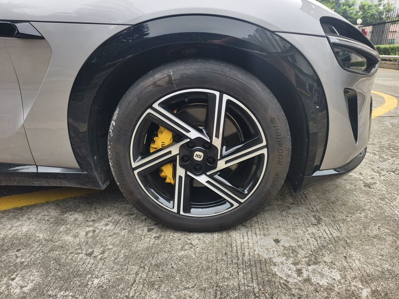 Xiaomi Auto YU7 2025 Ultra-Long Range All-Wheel Drive Pro Version — снимка 8