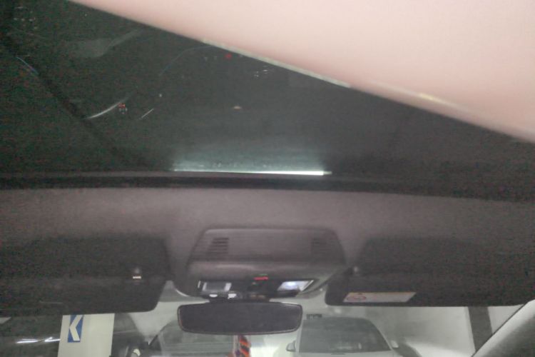 Used Volkswagen ID.4 CROZZ 2021 Long-Range PRO Two-Wheel Drive Version Headliner