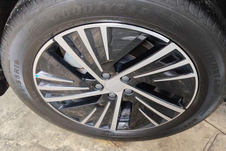 Used Lynk & Co 08 EM-P 2023 120km Long-Range Halo Right Rear Wheel Hub