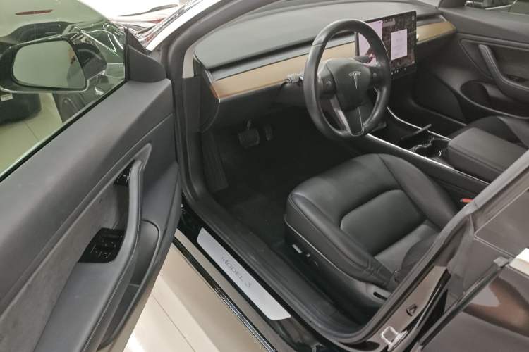 Used Tesla Model 3 2019 Long-Range Rear-Wheel-Drive Version Driver Seat