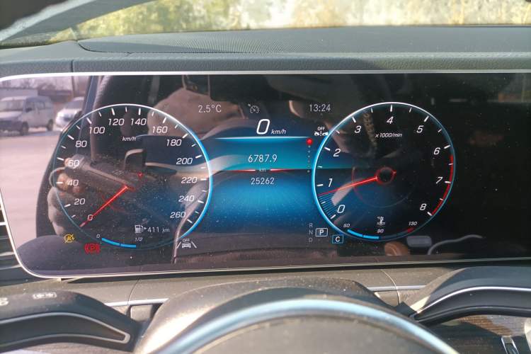 Used Mercedes-Benz GLE 2023 GLE 350 4MATIC Stylish Model
