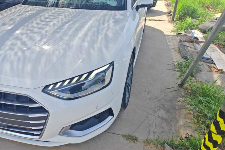 Used Audi A4L 2020 40 TFSI Fashionable and Elegant Model