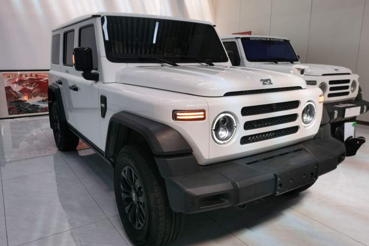 Used 212 T01 2024 2.0T Mechanic
