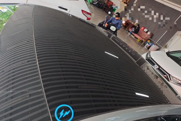 Used XPeng P7 2023 586E Roof