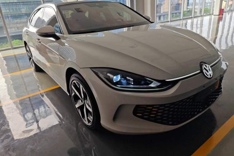 Used Volkswagen Lamando 2022 Lavida L 280TSI DSG Cool & Spicy Edition