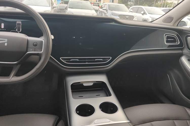 Used Rising R7 2023 Performance Screen Pro Edition