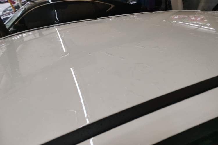 Used NETA V 2021 Standard Range Entertainment Version – Upgraded Model Roof