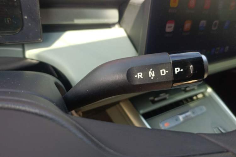 Used Roewe D6 2025 450km Deluxe Edition
