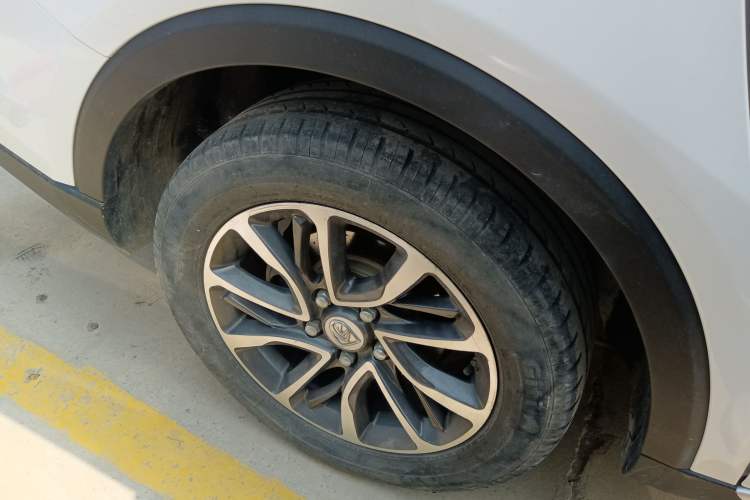 Used Baojun 730 2021 1.5L Manual Fashion Version 7 Seats Right Rear Wheel Hub