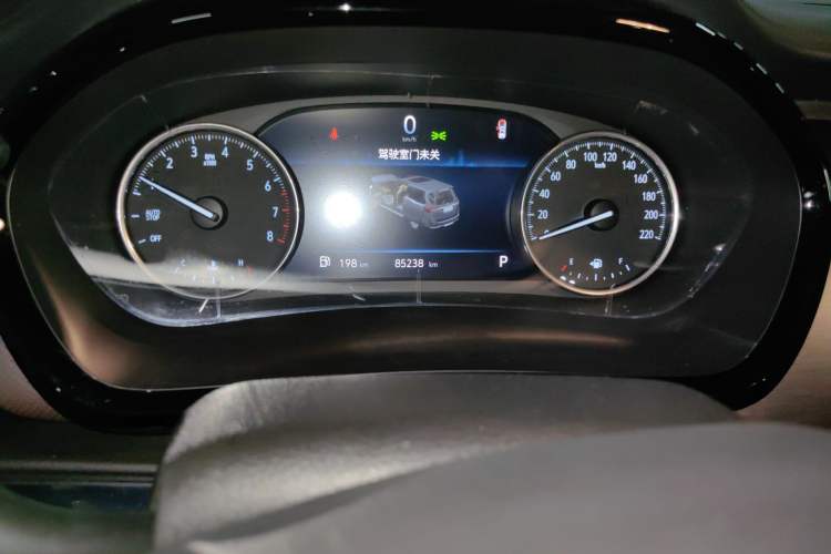 Used Buick GL8 2022 Land Business Class 652T Luxury Model
