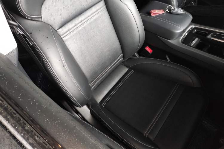 Used JAC Group X7 2020 1.5TGDI Automatic Overdrive Model Right Front Seat