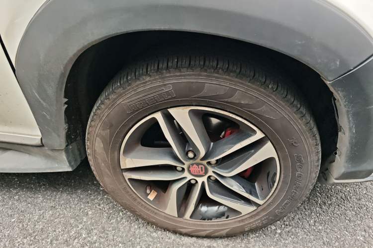 Used BYD Tang New Energy 2015 2.0T Four-Wheel-Drive Flagship Model Right Front Wheel Hub