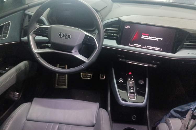 Used Audi Q5 e-tron 2023 40 e-tron Starry Edition Mecha Kit