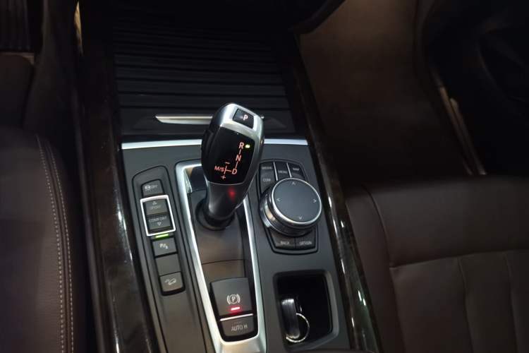 Used BMW X5 2018 xDrive28i Gear Lever