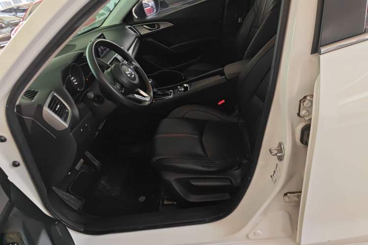 Used Mazda 3 Axela 2017 Sedan 1.5L Automatic Luxury Model Emission Standard China V Left Front Seat