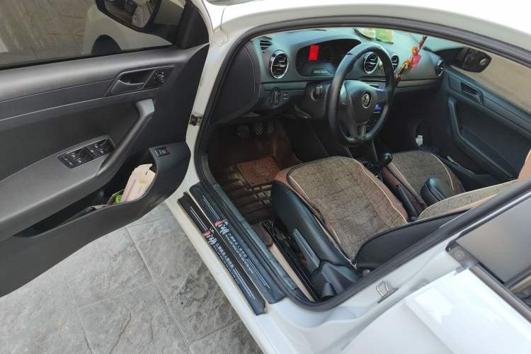 Used Volkswagen Jetta 2019 Dream Edition 1.5L Manual Fashion Version