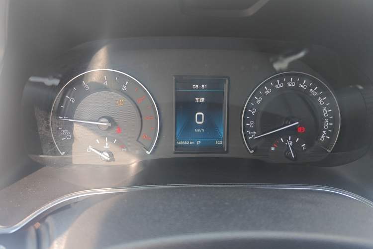 Used Wey VV5 2019 Upgraded Model 2.0T Two-Wheel Drive Ultra-Luxury Version China V Standard Instrument Cluster