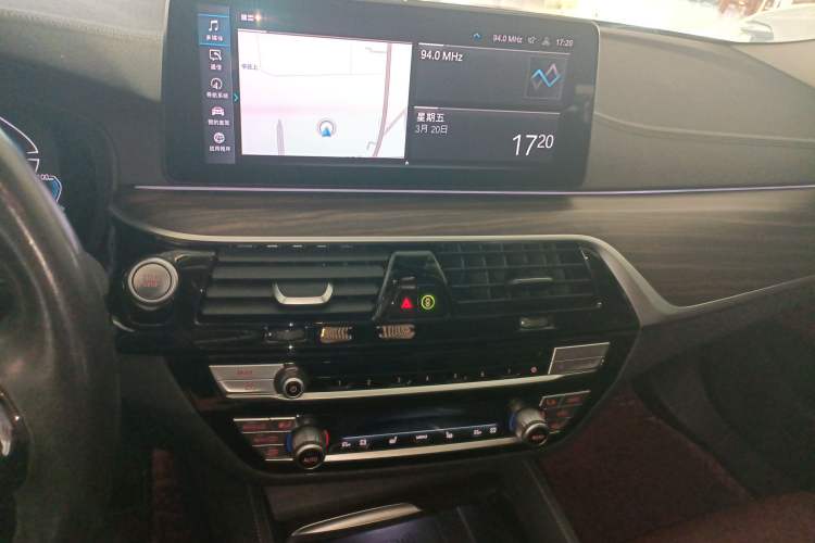 Used BMW 5 Series New Energy 2021 535Le Luxury Package Audio And AC Panel